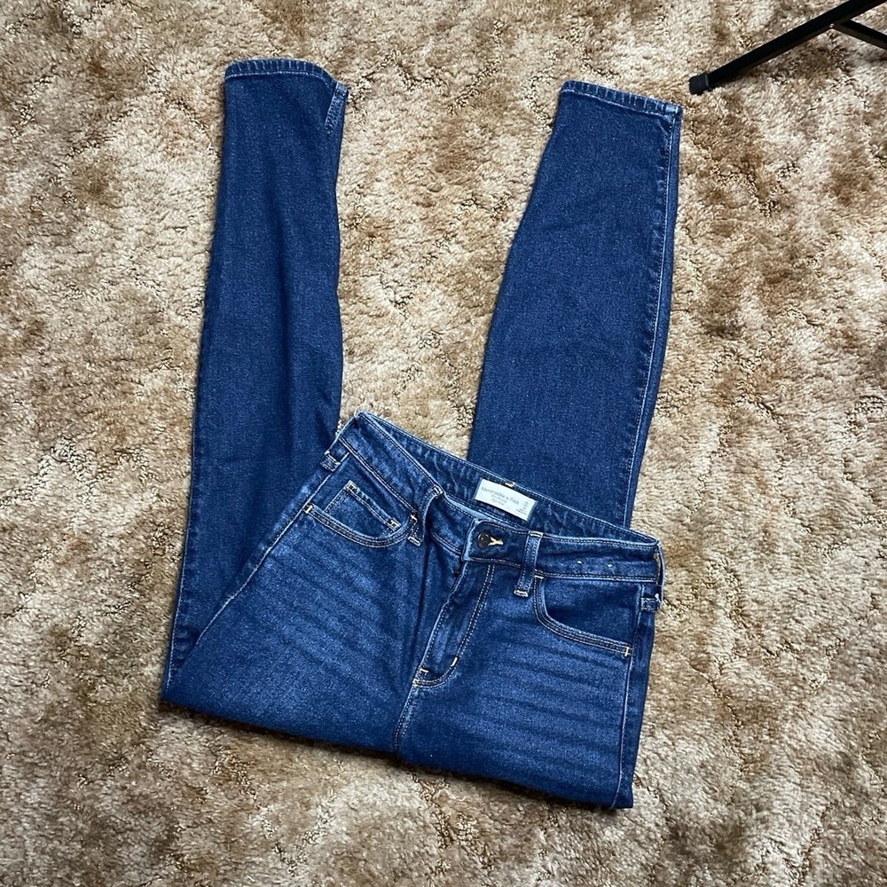 Abercrombie & Fitch Dark‎ Wash Skinny High Rise Jean Size 25/0